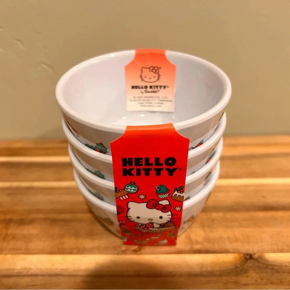 Hello Kitty stackable Christmas Bowls by Sanrio. 4 bowls. 100% Melamine. NWTS🎁 - Picture 6 of 10